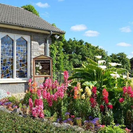 Elegant Rooms And Suites In Knock Knock  Exterior photo