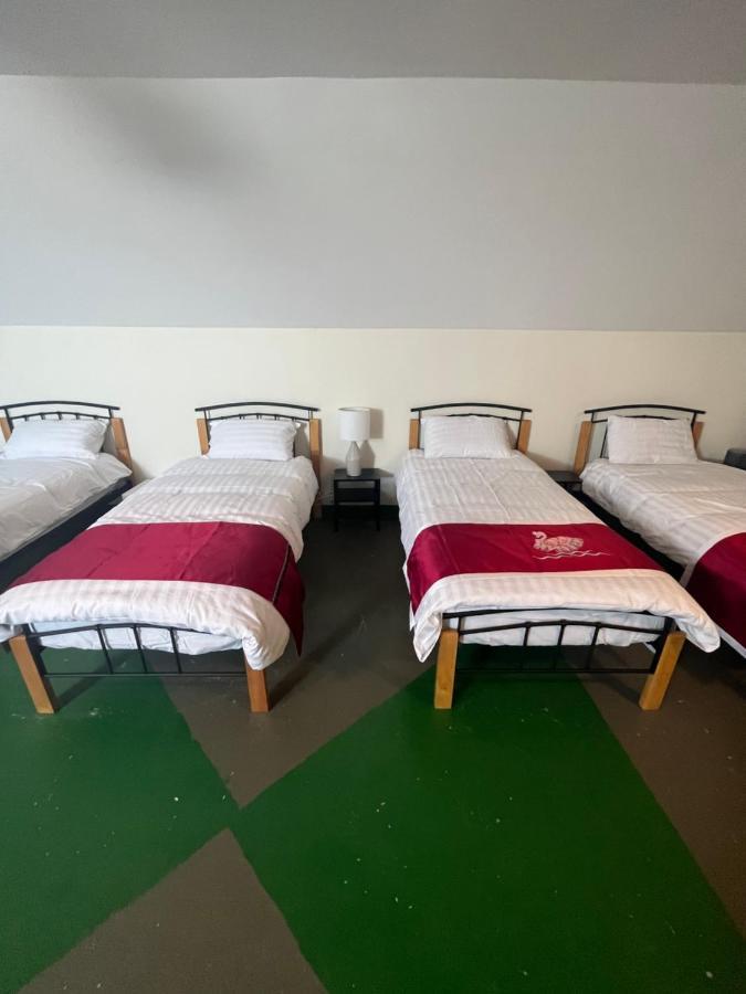 Elegant Rooms And Suites In Knock Knock  Exterior photo